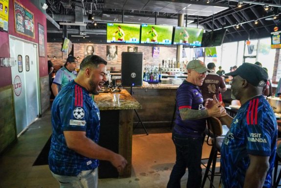 Meeting up Meeting Up