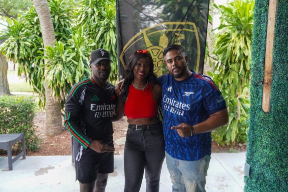 Influencer Influencer